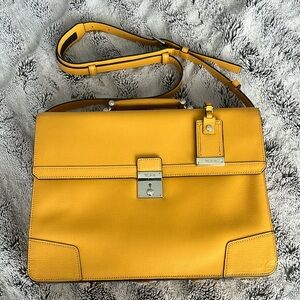 Tumi Astor Dorilton briefcase